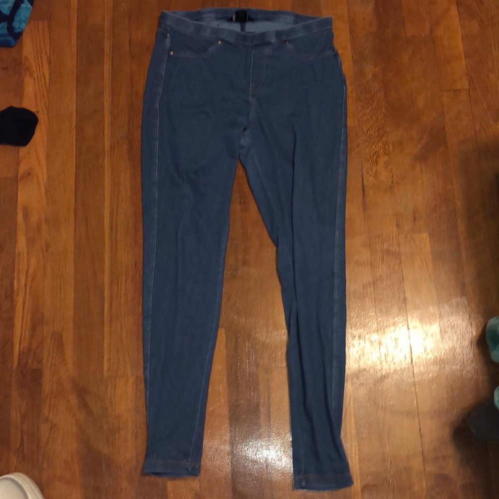 Leggings that look like jeans